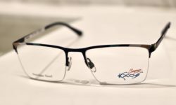 Kaos-Brillen - Schlichte dunkle Brille mit rechteckigen Gläsern