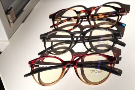 Verschiedene Brillemodelle des britischen Labels Tom Davies